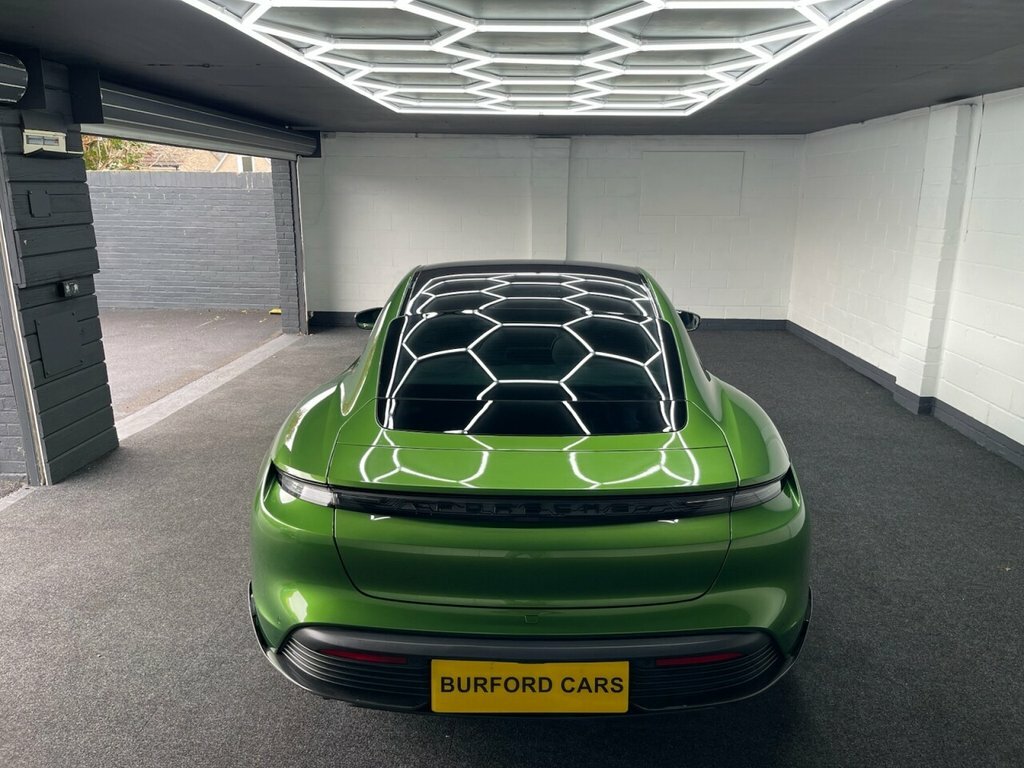 Porsche Taycan Saloon Green #6
