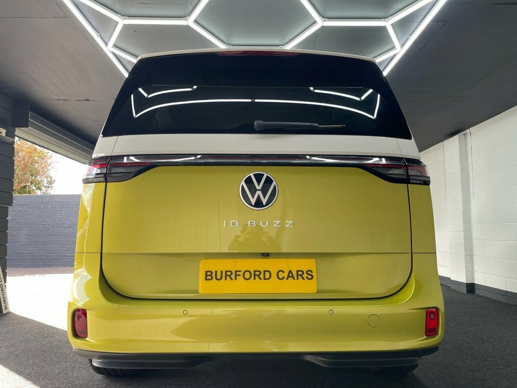Volkswagen ID.Buzz Mpv White #5