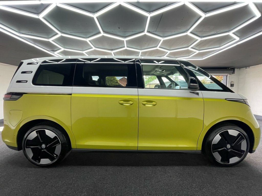 Volkswagen ID.Buzz Mpv White #3