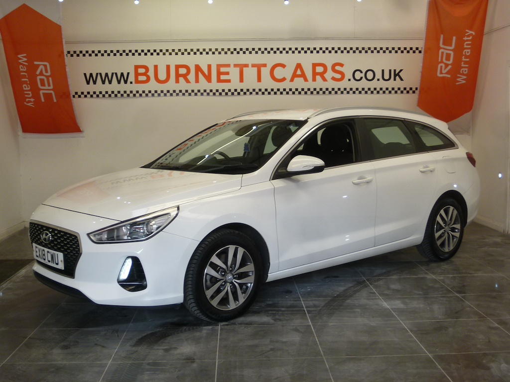 Hyundai I30 Crdi Se White #2