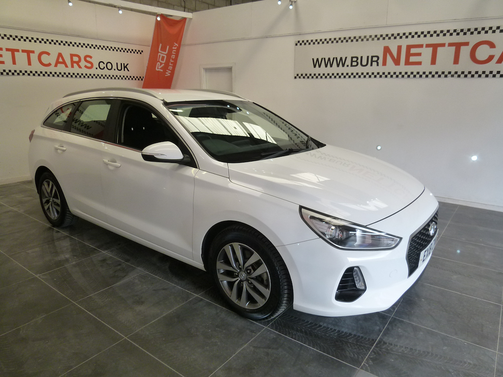 Hyundai I30 Hatchback Black #12