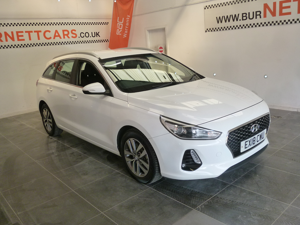 Hyundai I30 Crdi Se White #3