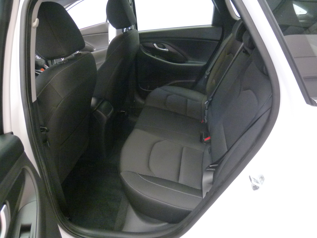 Hyundai I30 Hatchback Black #18
