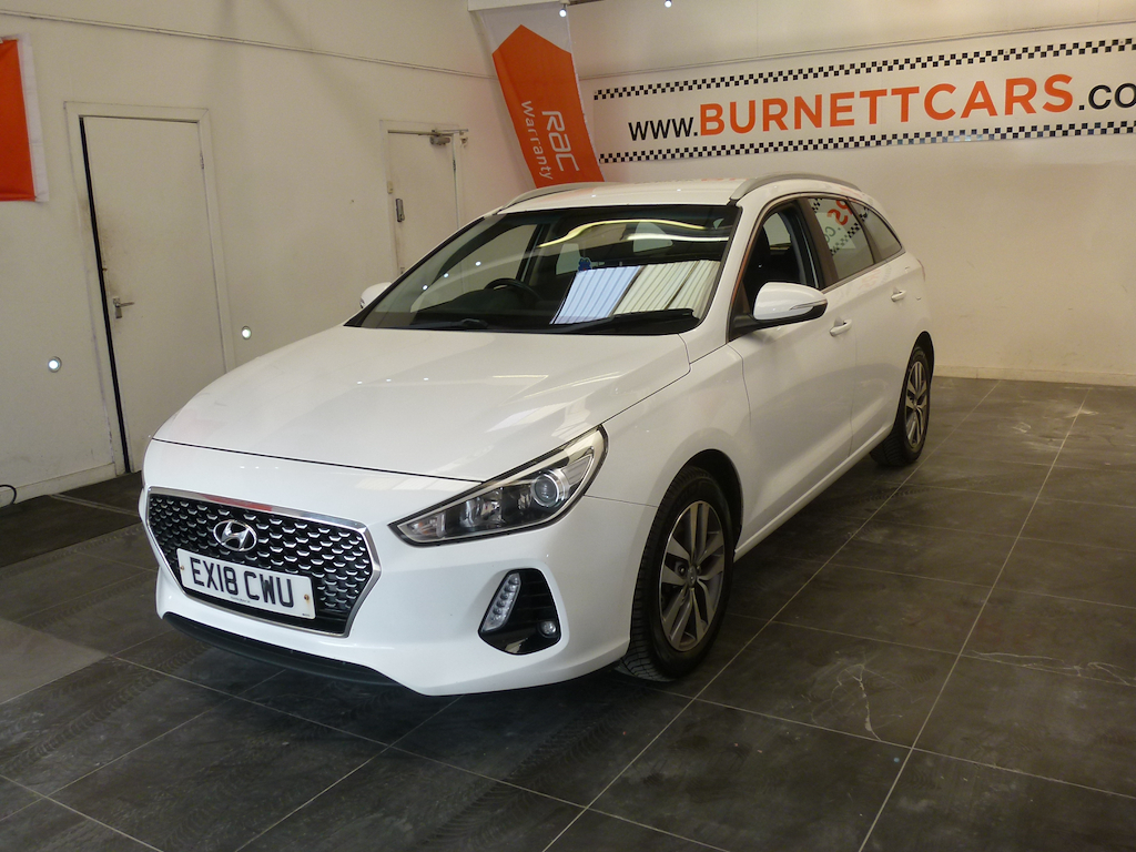 Hyundai I30 Crdi Se White #5