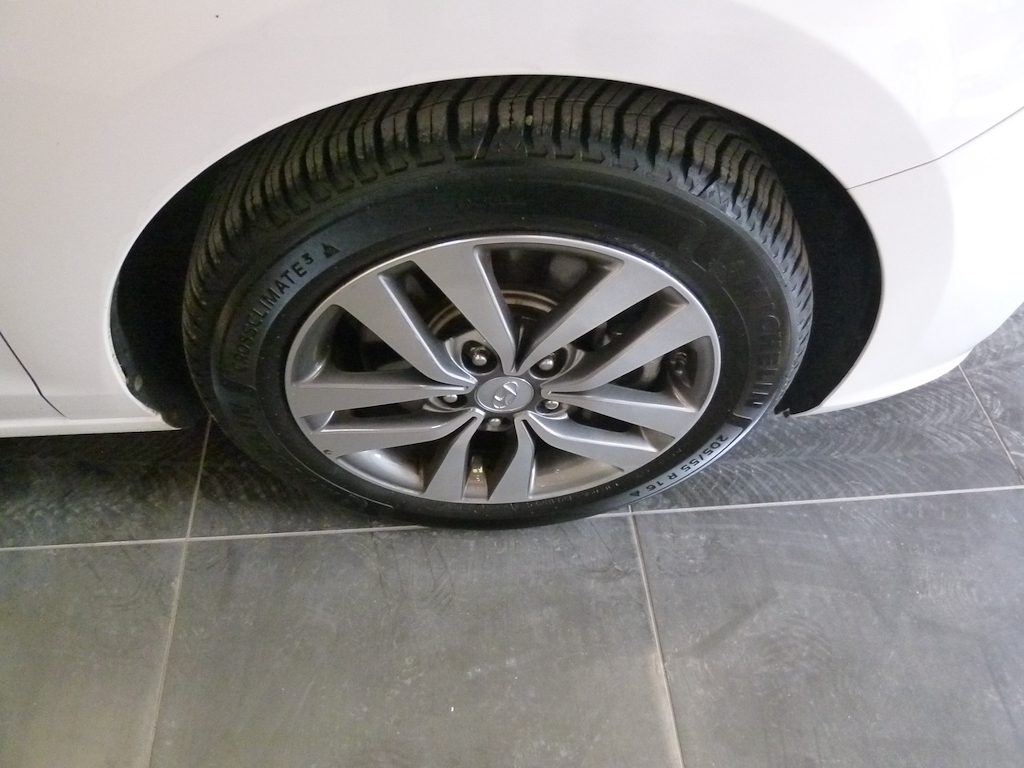 Hyundai I30 Hatchback Black #13