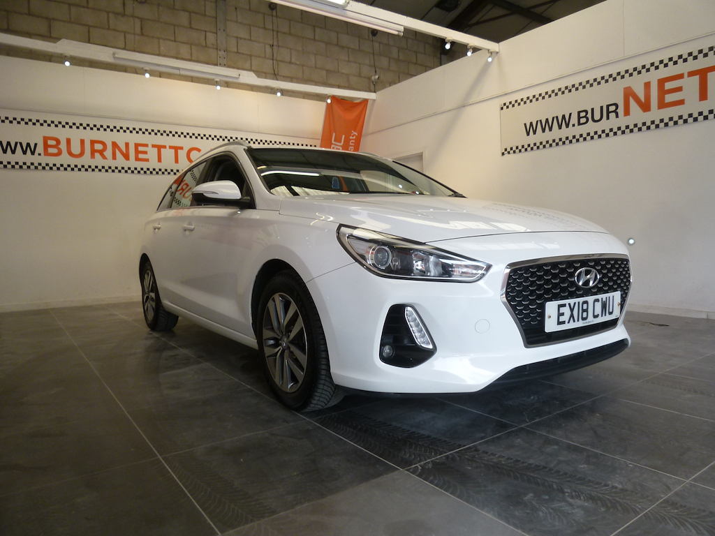 Hyundai I30 Hatchback Black #9