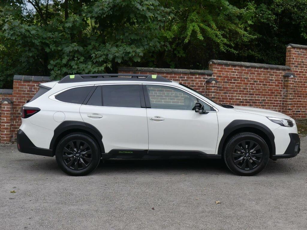 Subaru Outback Subaru Outback 2.5I Field Lineartronic 4Wd Estate White #5