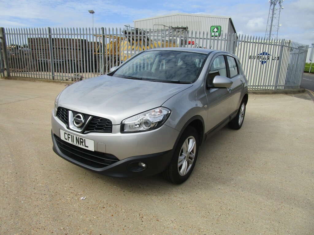Nissan Qashqai 1.5 Dci Acenta Suv 2Wd Euro 5 1 Silver #3