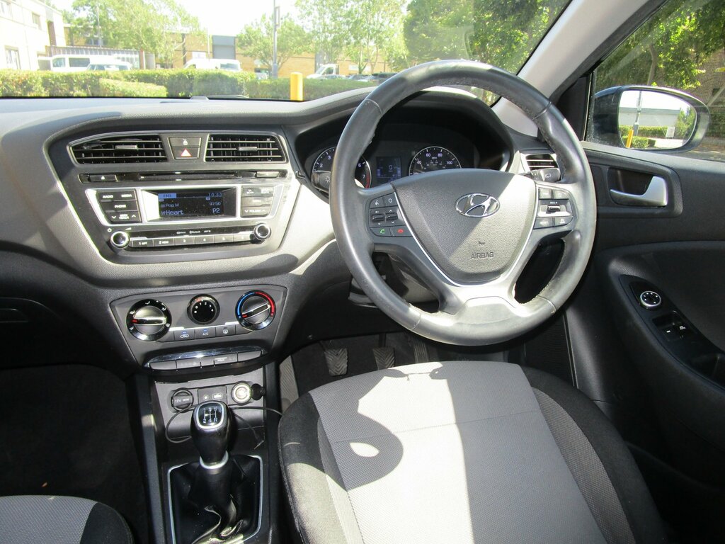 Hyundai I20 Hatchback Blue #13