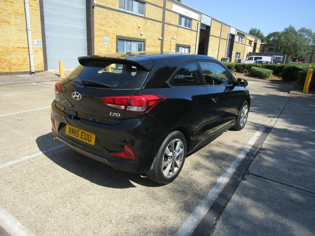 Hyundai I20 1.2 Se Coupe Euro 6 84 Ps Black #4