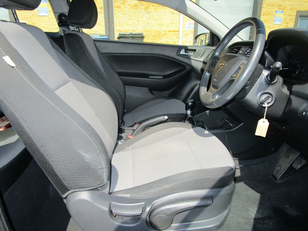 Hyundai I20 Hatchback Blue #14