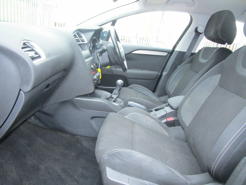 Citroen C4 1.6L Bluehdi Selection 118 Bhp Red #12
