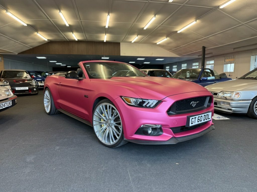 Ford Mustang Convertible White