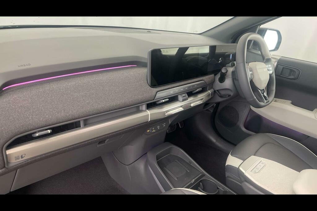 Kia EV3 Gt-line S White #8