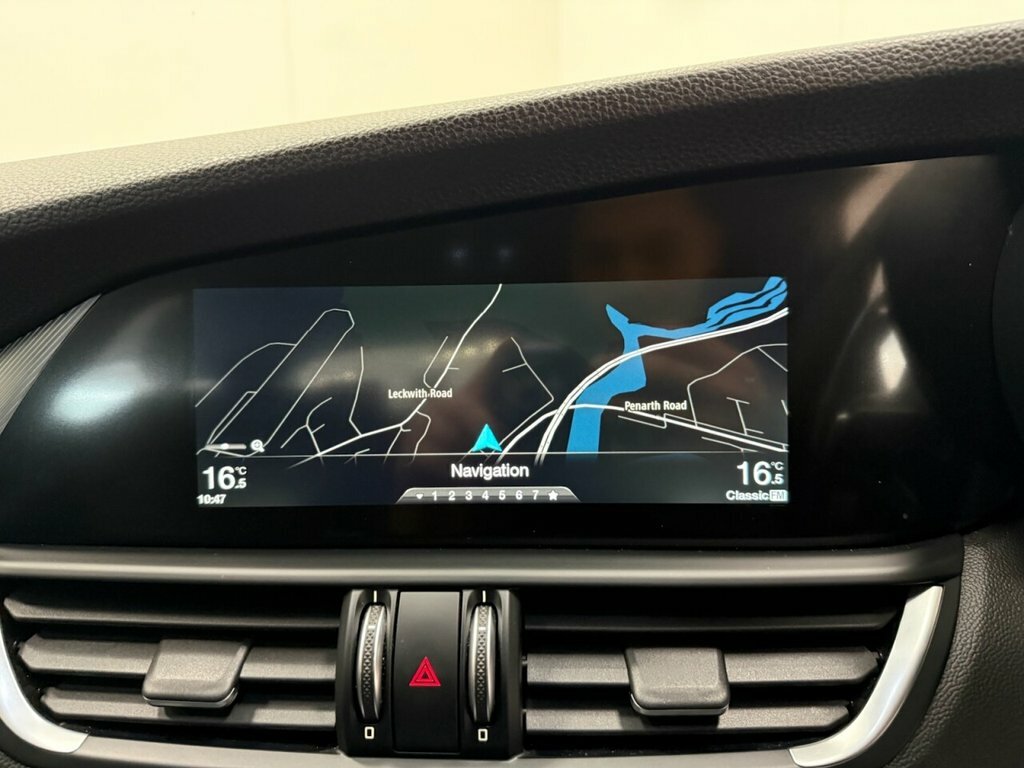 Alfa Romeo Giulia 2L Veloce Blue #4