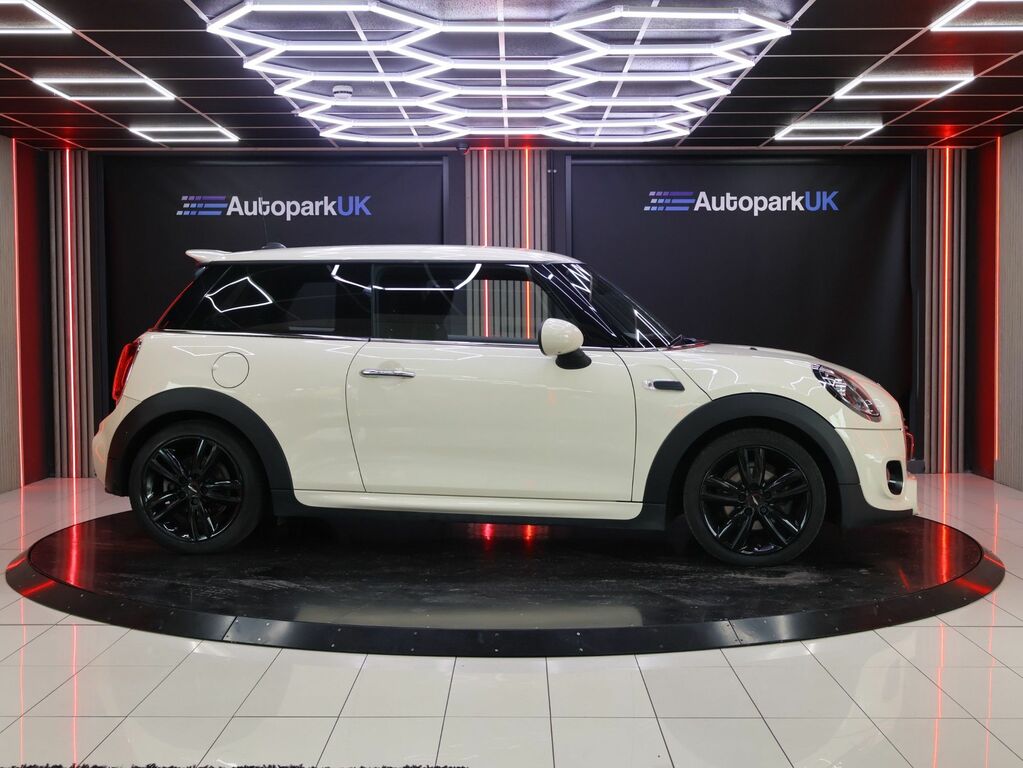 Mini Hatch 2019 1.5 Cooper Sport Hatchback White #2