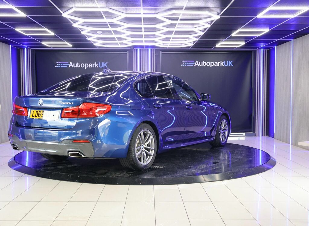 BMW 5 Series 2019 2.0 520D M Sport Saloon Euro Blue #3