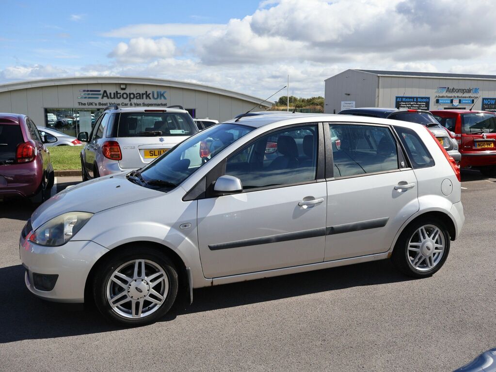 Ford Fiesta 1.25 Zetec Silver #4