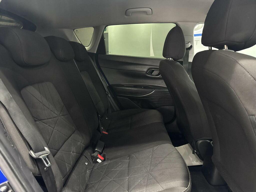 Hyundai Bayon Hatchback Red #42