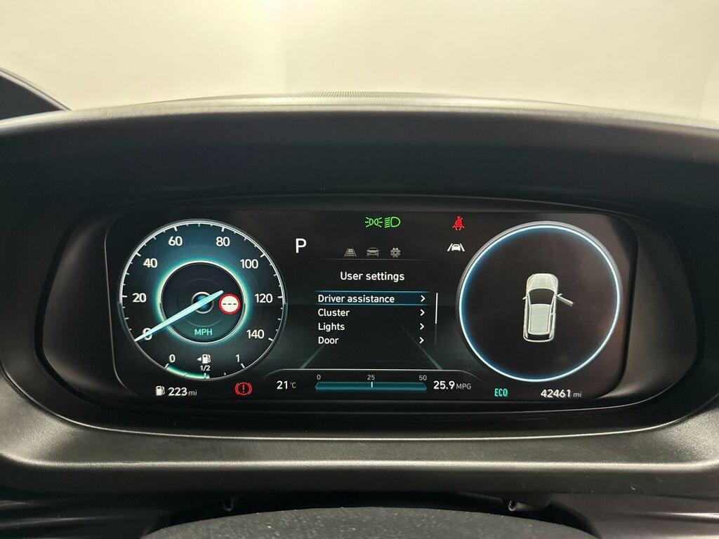 Hyundai Bayon Hatchback Red #35