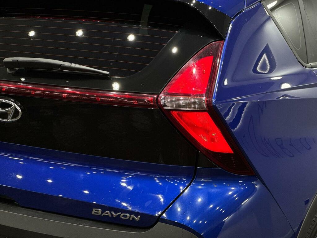 Hyundai Bayon Hatchback Red #20