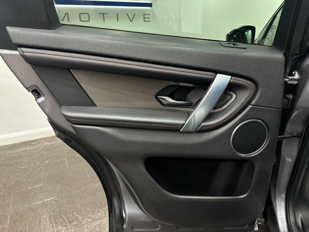 Land Rover Discovery Sport R-dynamic S Plus White #39