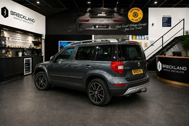 Skoda Yeti 2.0 Tdi Se Business Outdoor 4Wd Grey #5