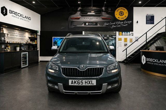 Skoda Yeti 2.0 Tdi Se Business Outdoor 4Wd Grey #2