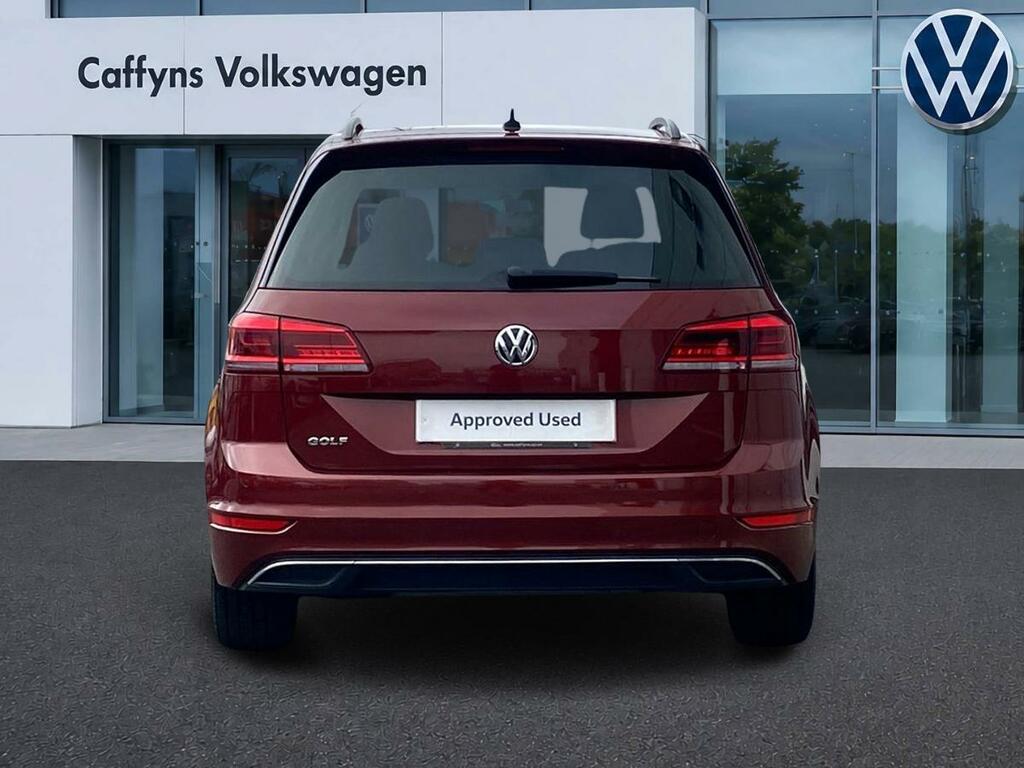 Volkswagen Golf SV 1.5 Tsi Evo 130 Match Dsg Red #4