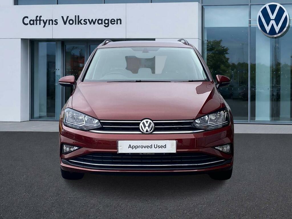 Volkswagen Golf SV 1.5 Tsi Evo 130 Match Dsg Red #3