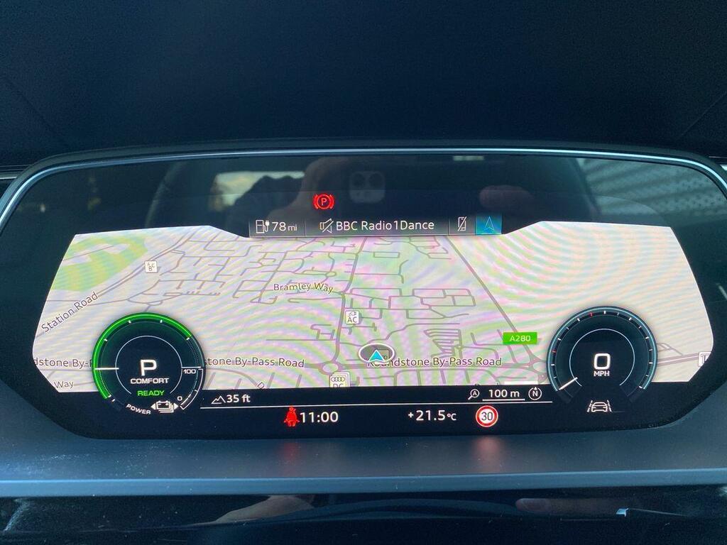 Audi Q8 e tron Black Edition 50 E-tron Quattro 25000 Kw Grey #3