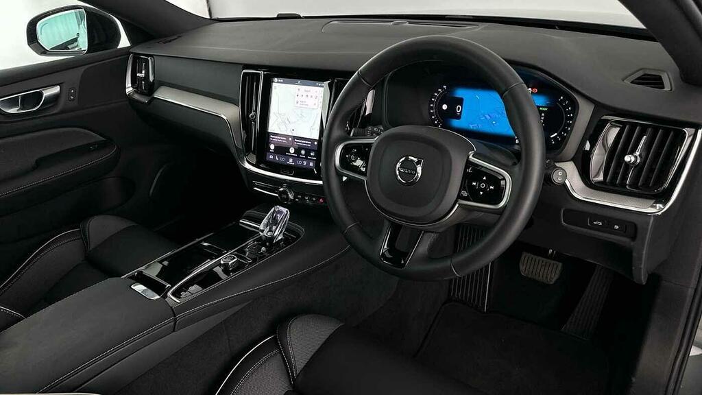 Volvo V60 Plus Black #9