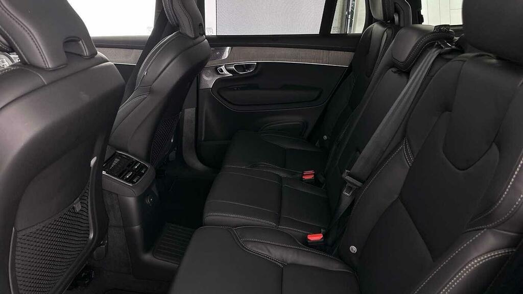 Volvo XC90 Plus Black #13