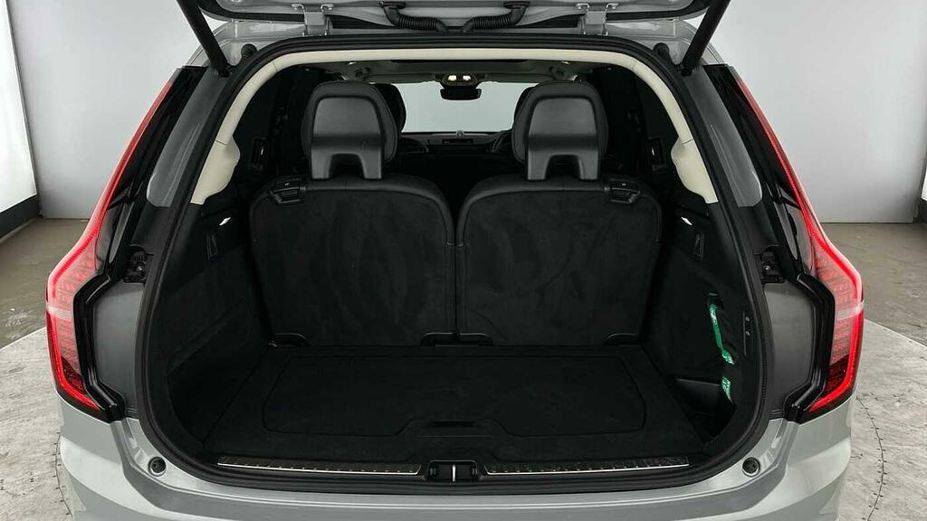 Volvo XC90 Plus Black #14