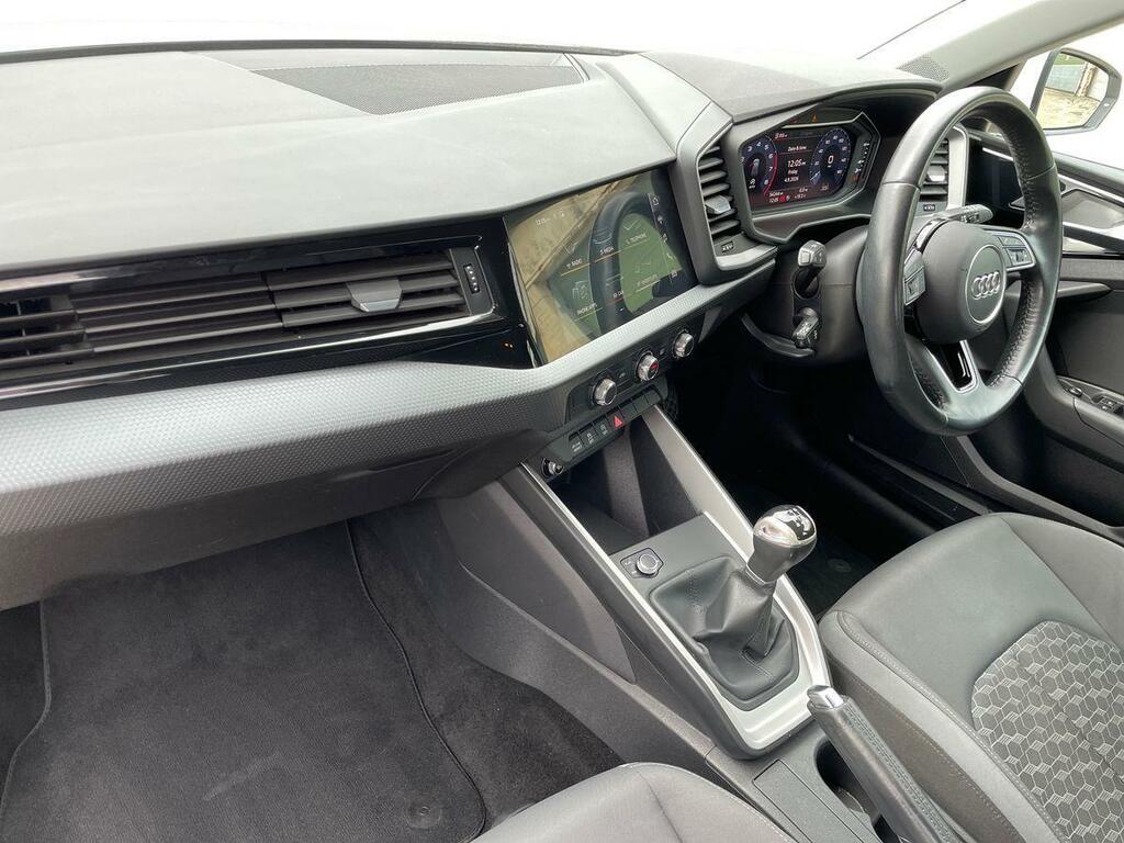 Audi A1 Sport 30 Tfsi 116 Ps 6-Speed INA655E White #2
