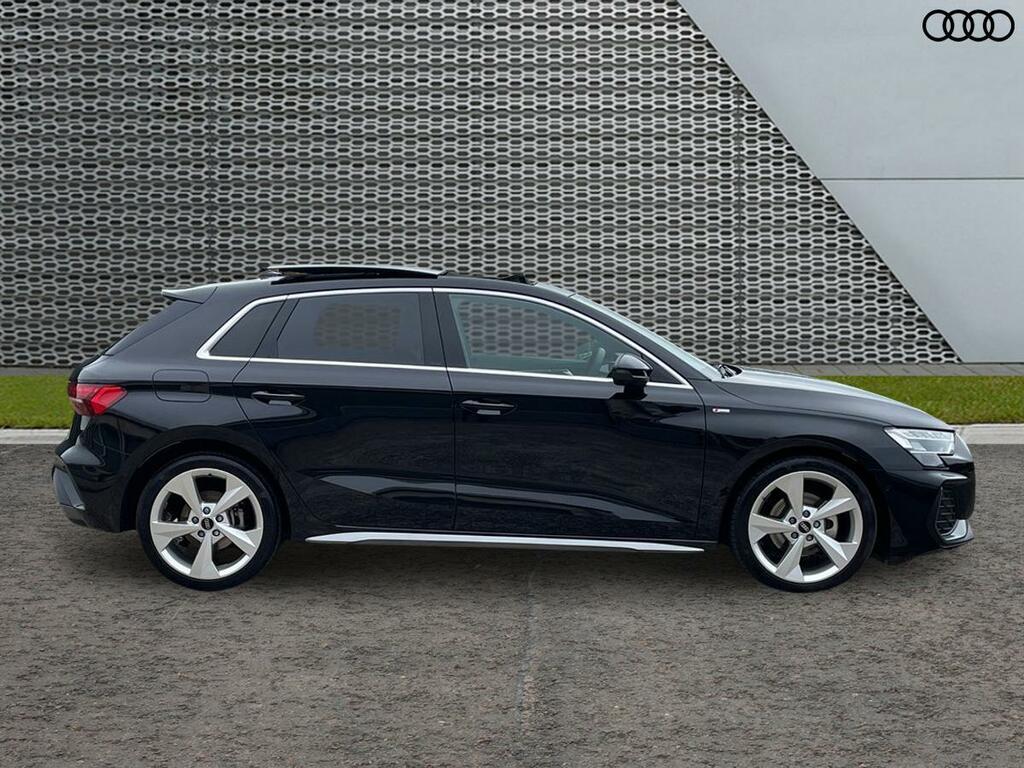 Audi A3 S Line Tfsi 150 Ps S Tronic GV75XGB Black #4