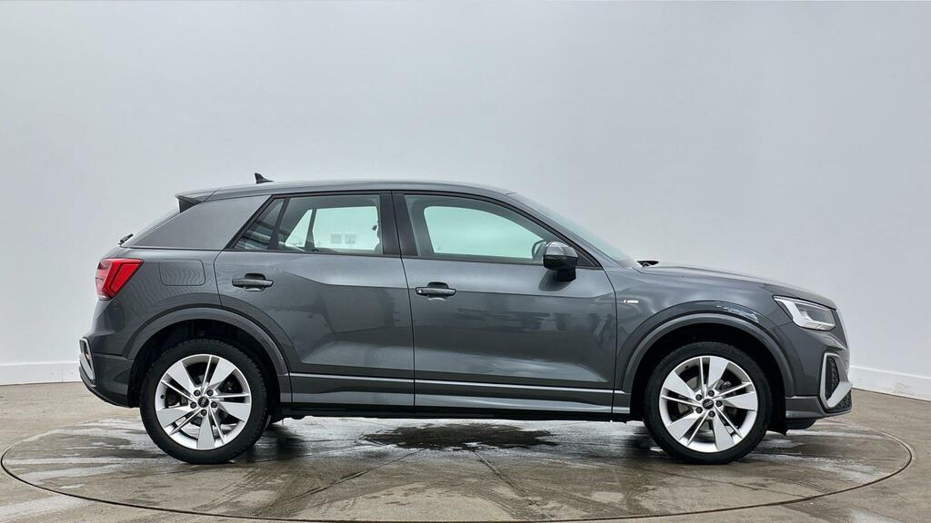 Audi Q2 S Line 35 Tfsi 150 Ps 6-Speed MV23ZNZ Grey #4
