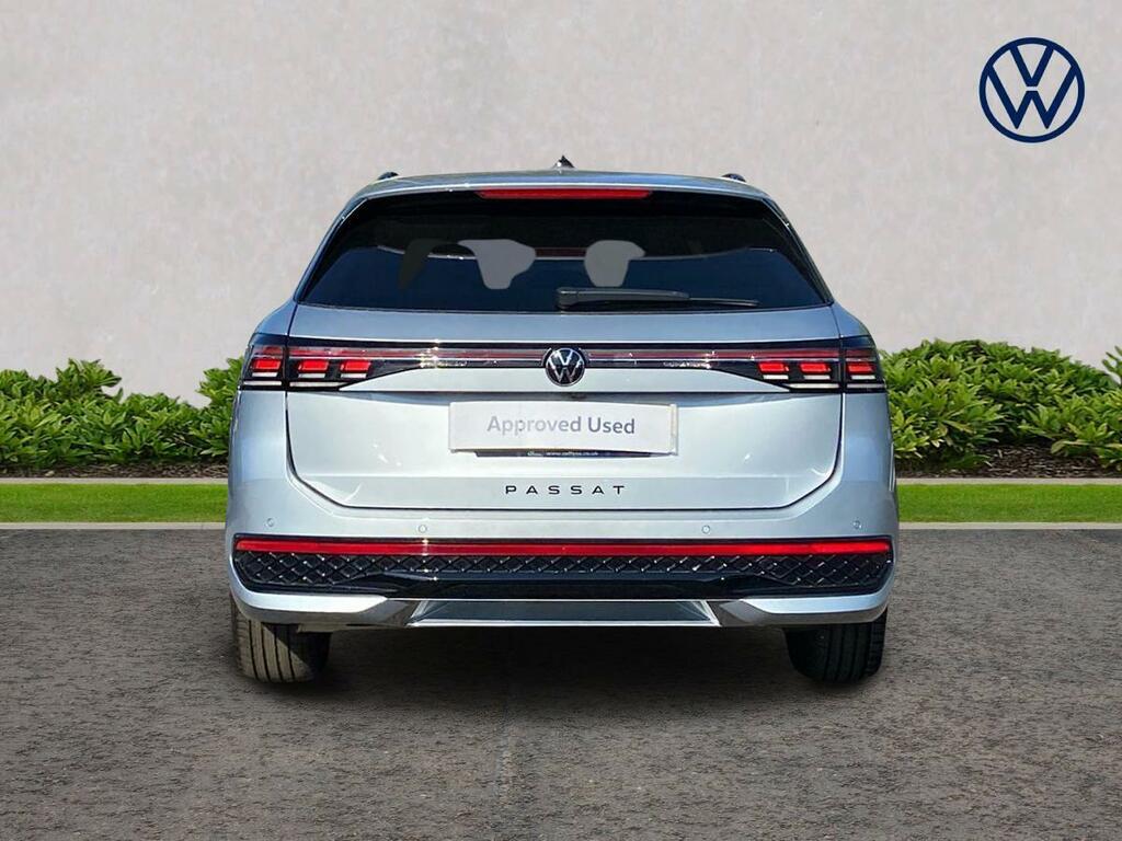 Volkswagen Passat 1.5 Etsi Mhev R-line Dsg Euro 6 Ss Silver #4