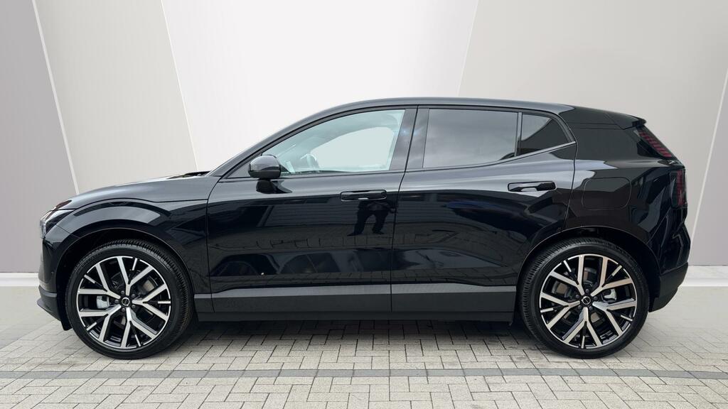 Volvo EX30 Black Edition Ultra P5 Long Range Black #3