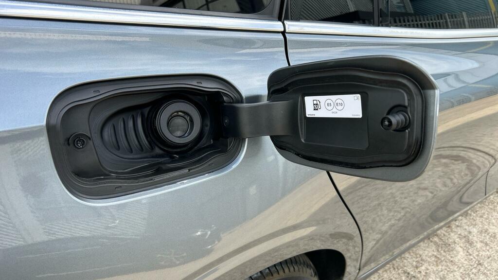 Volvo V60 R Design Plus Grey #15