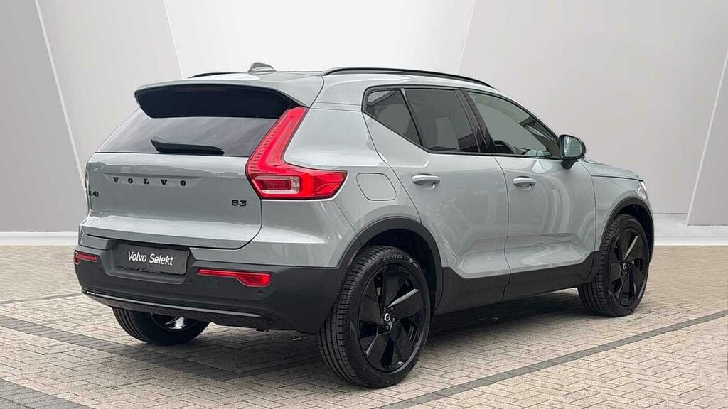 Volvo XC40 2.0 B3 Mhev Plus Black Edition Suv Hybr Grey #2