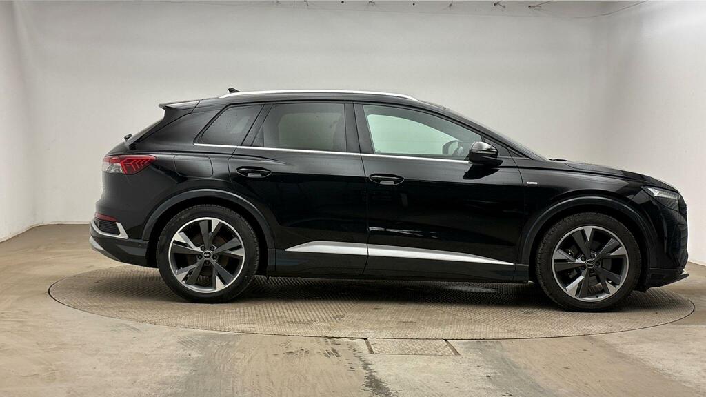 Audi Q4 E Tron 35 S Line Suv 55Kwh 170 Ps Black #2