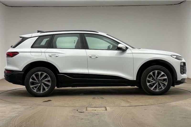 Audi Q6 E-Tron Suv Sport 18500 Kw White #3