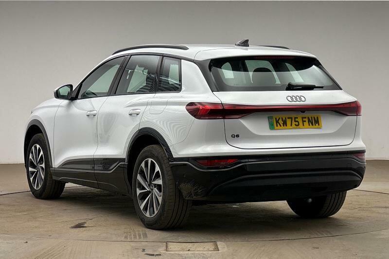 Audi Q6 E-Tron Suv Sport 18500 Kw White #2