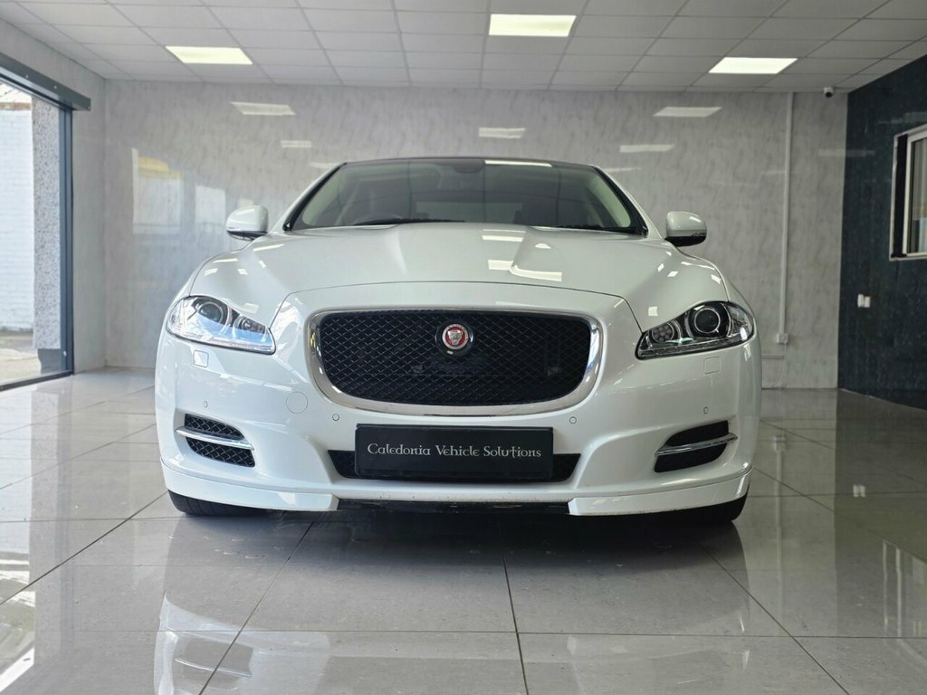 Jaguar XJ D V6 Portfolio Silver #56