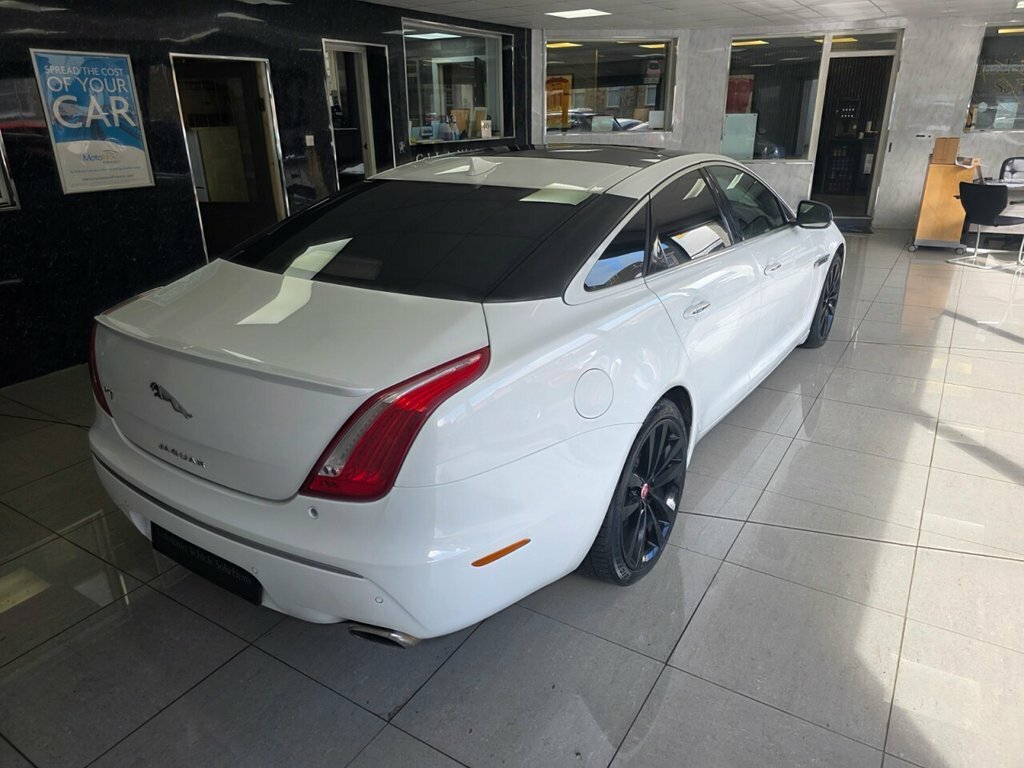 Jaguar XJ D V6 Portfolio Silver #47