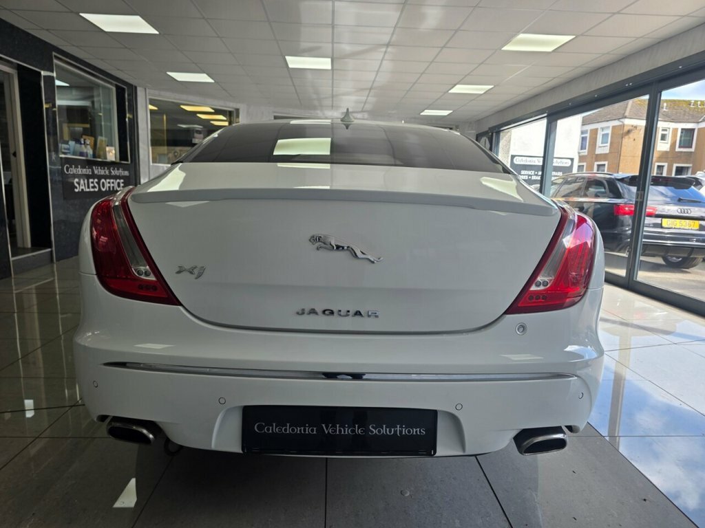 Jaguar XJ D V6 Portfolio Silver #34