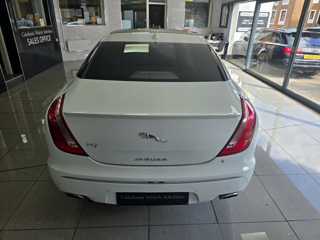 Jaguar XJ D V6 Portfolio Silver #46