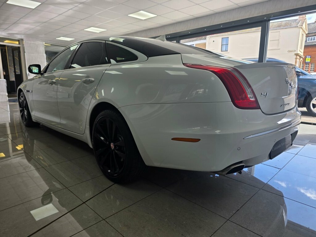 Jaguar XJ D V6 Portfolio Silver #44