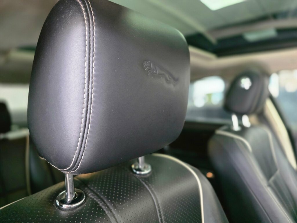 Jaguar XJ D V6 Portfolio Silver #18